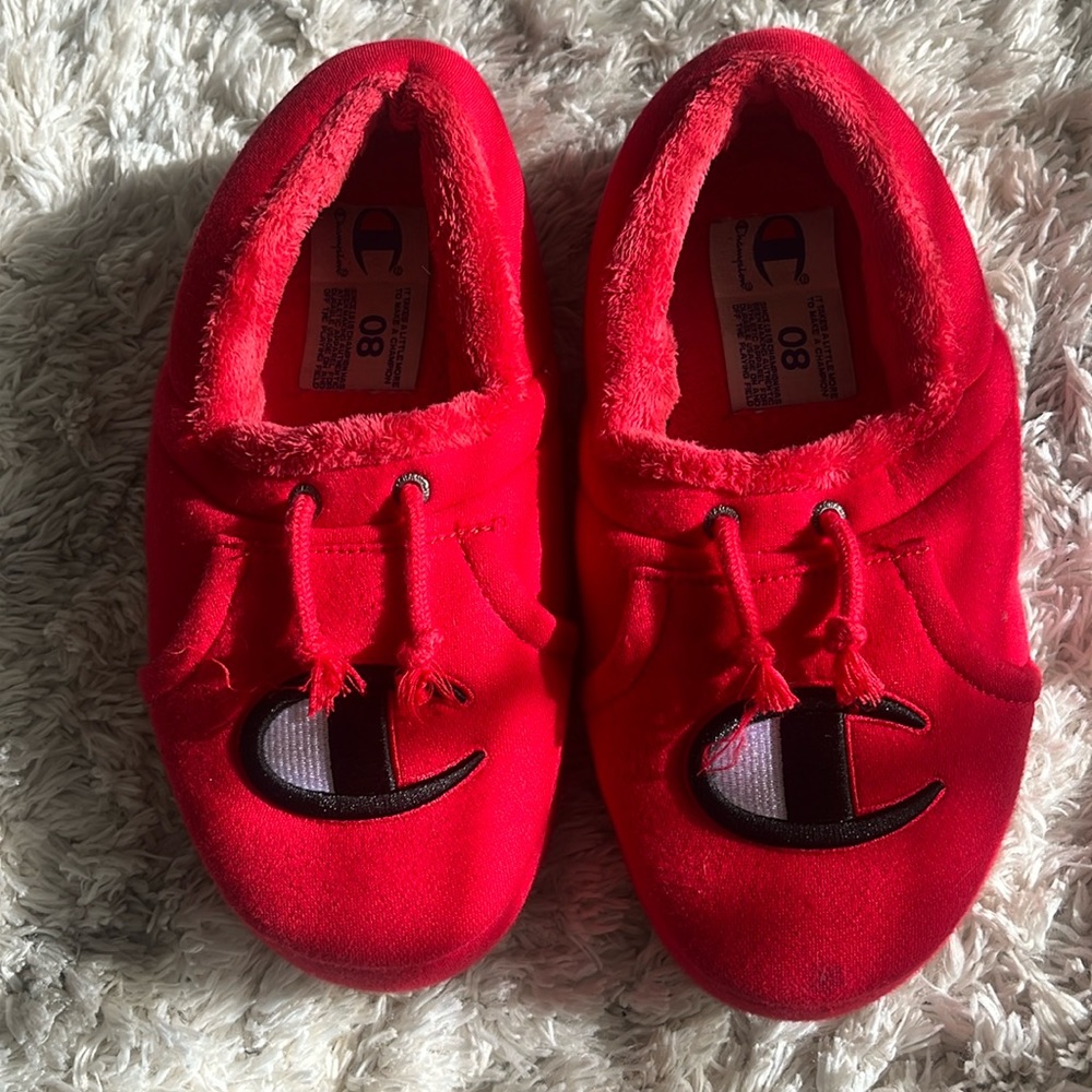 Champion slippers- red